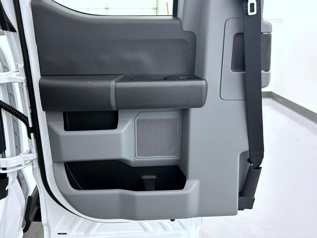 new 2025 Ford F-250 car, priced at $48,654