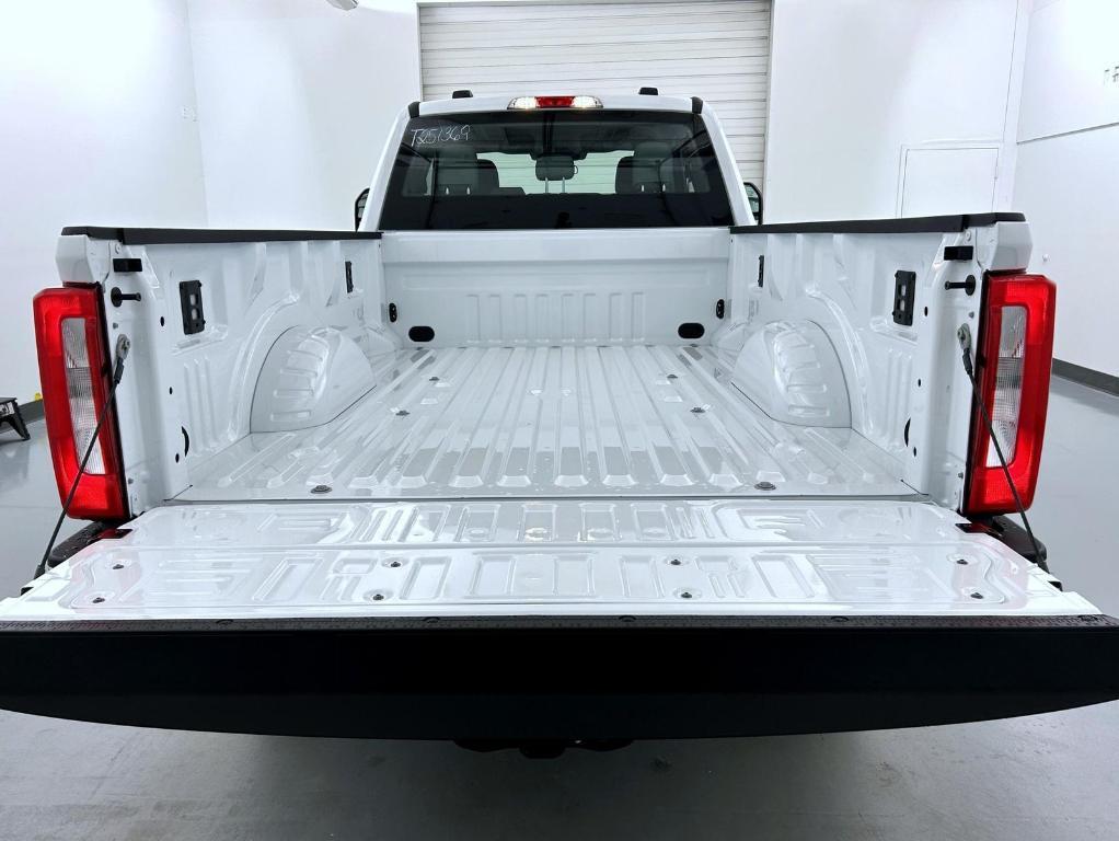 new 2025 Ford F-250 car, priced at $48,654