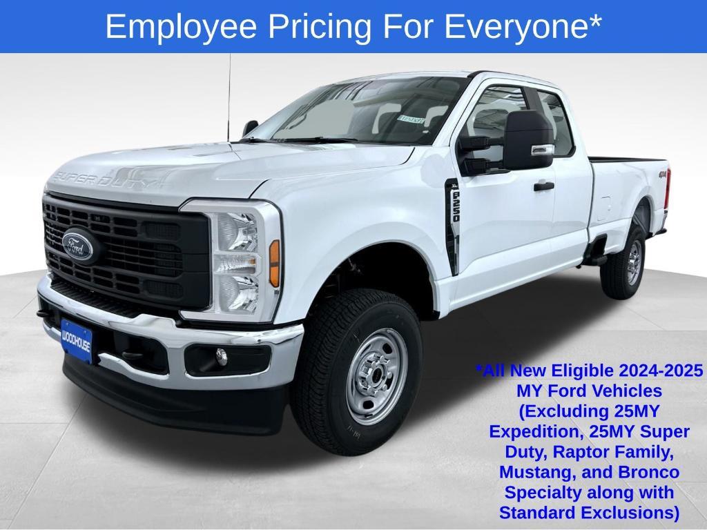 new 2025 Ford F-250 car, priced at $48,654