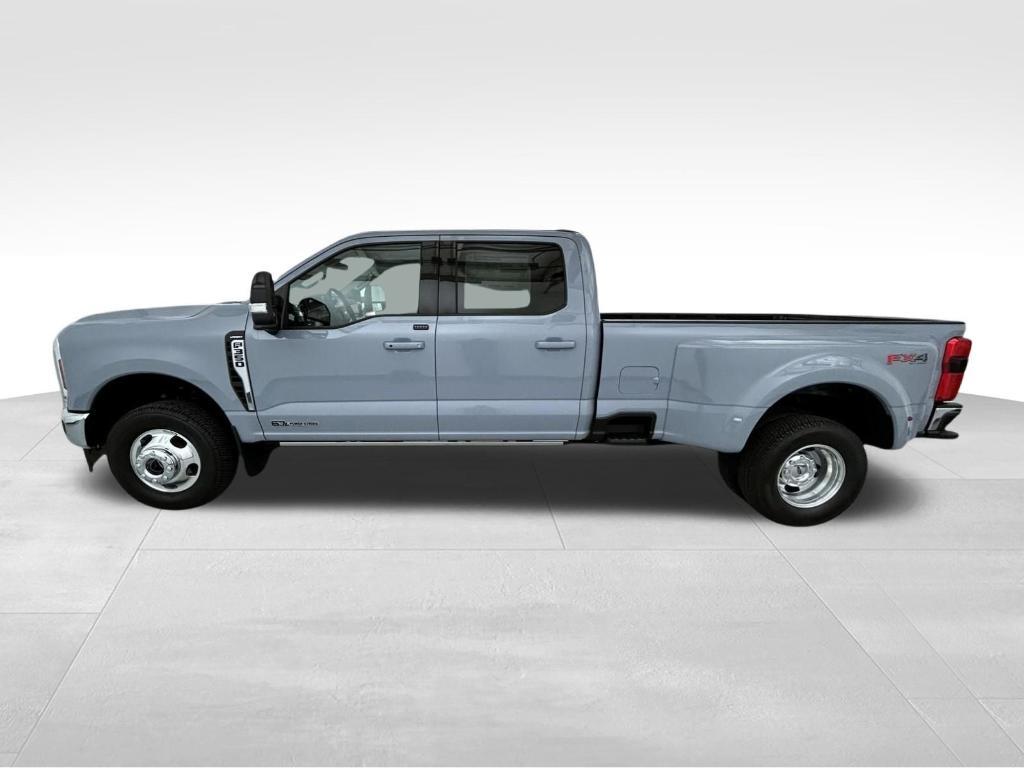 new 2025 Ford F-350 car, priced at $86,914