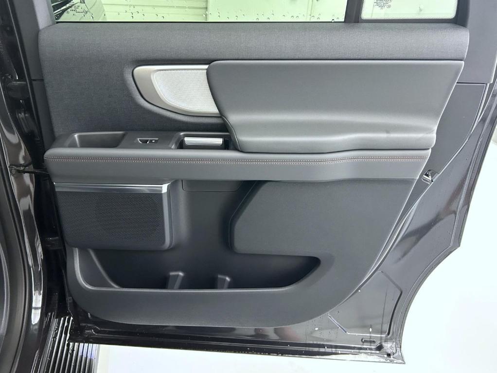 new 2025 Ford Expedition Max car, priced at $75,619
