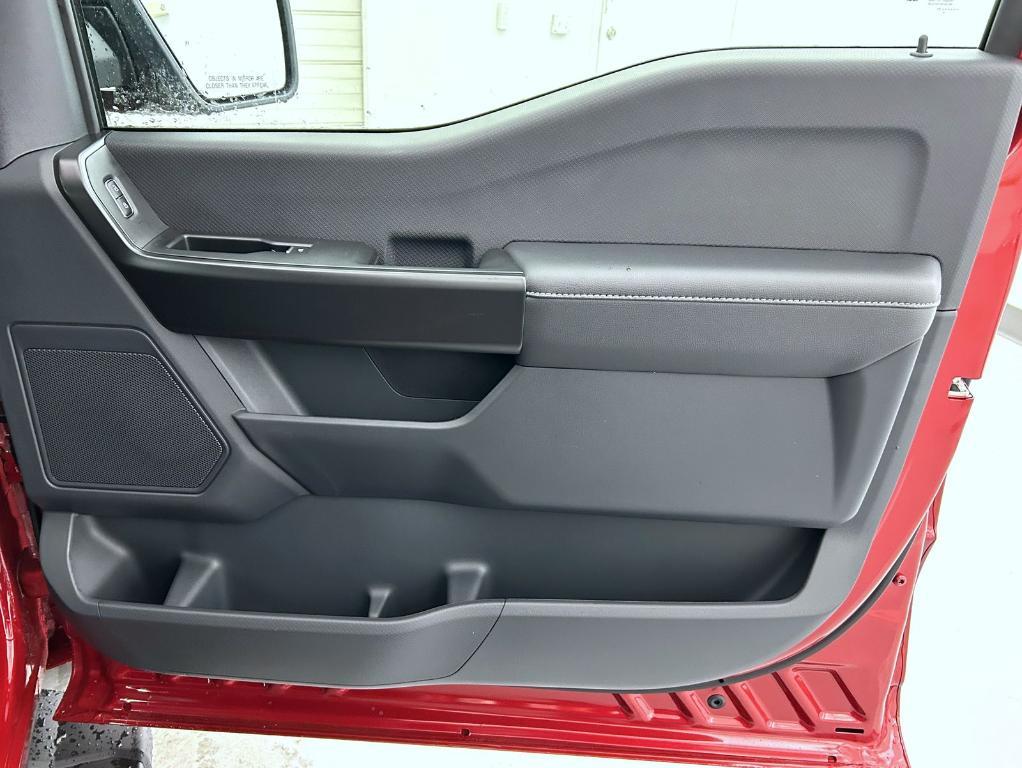 new 2025 Ford F-150 car, priced at $52,013