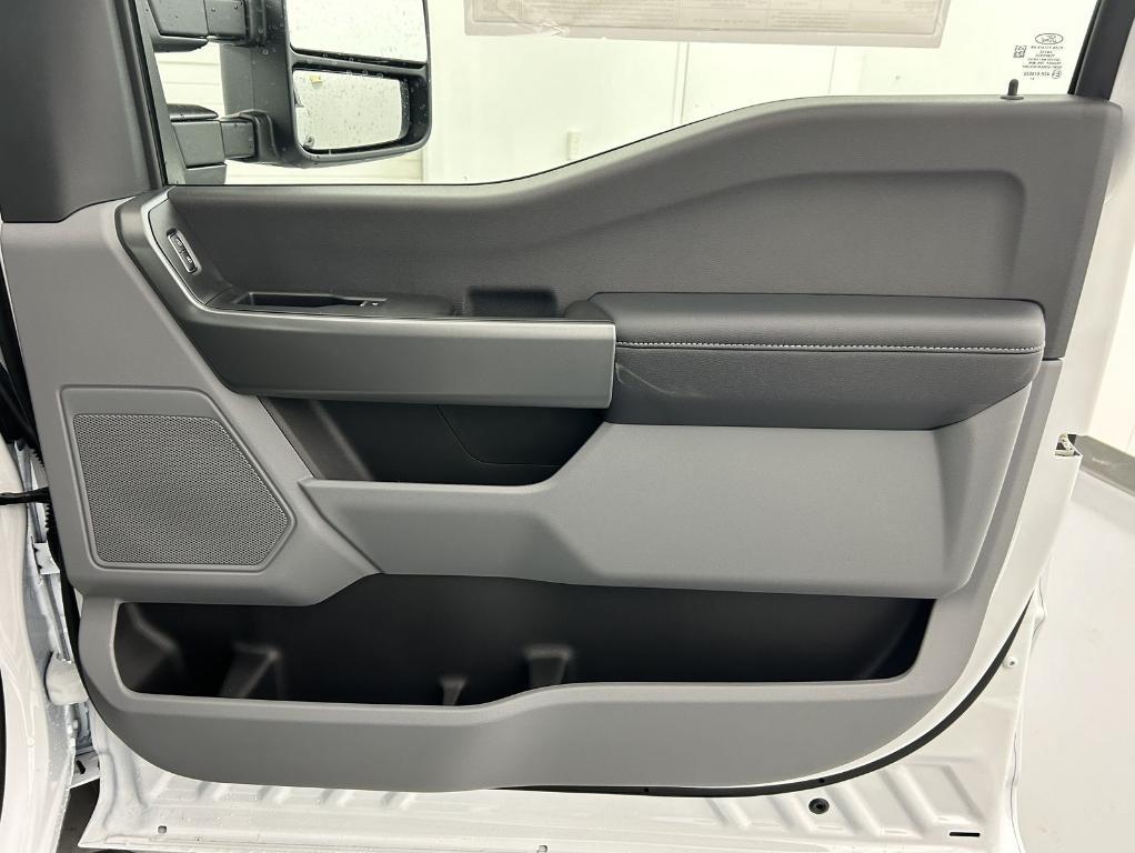 new 2025 Ford F-250 car, priced at $60,169