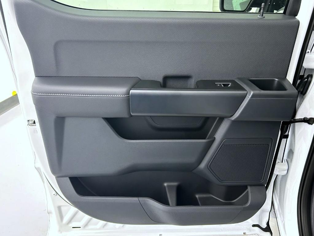 new 2025 Ford F-150 car, priced at $52,904