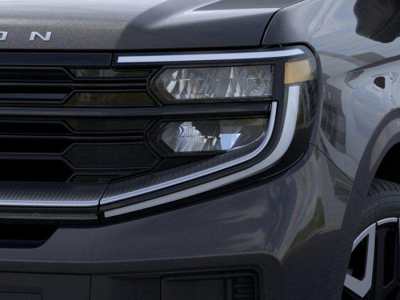 new 2025 Ford Expedition car, priced at $92,039