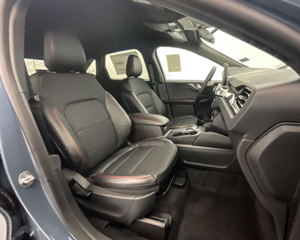 new 2025 Ford Escape car, priced at $32,679