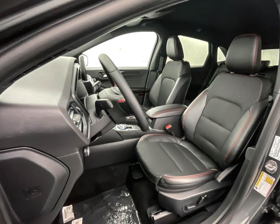 new 2025 Ford Escape car, priced at $33,679