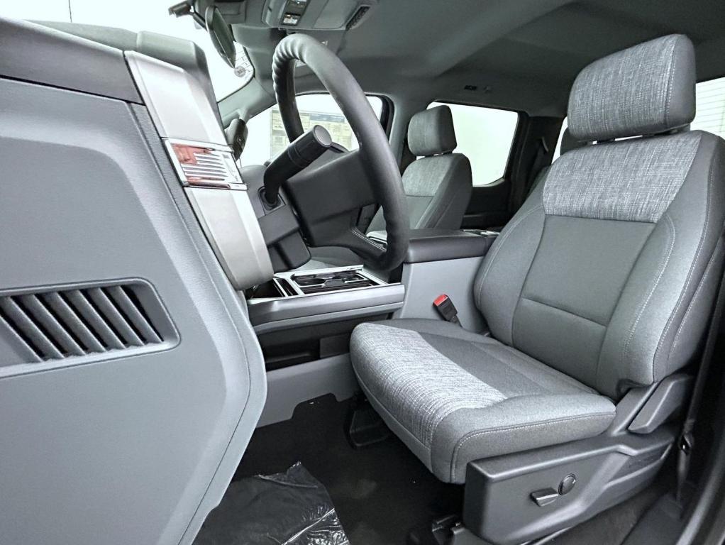 new 2025 Ford F-250 car, priced at $65,119