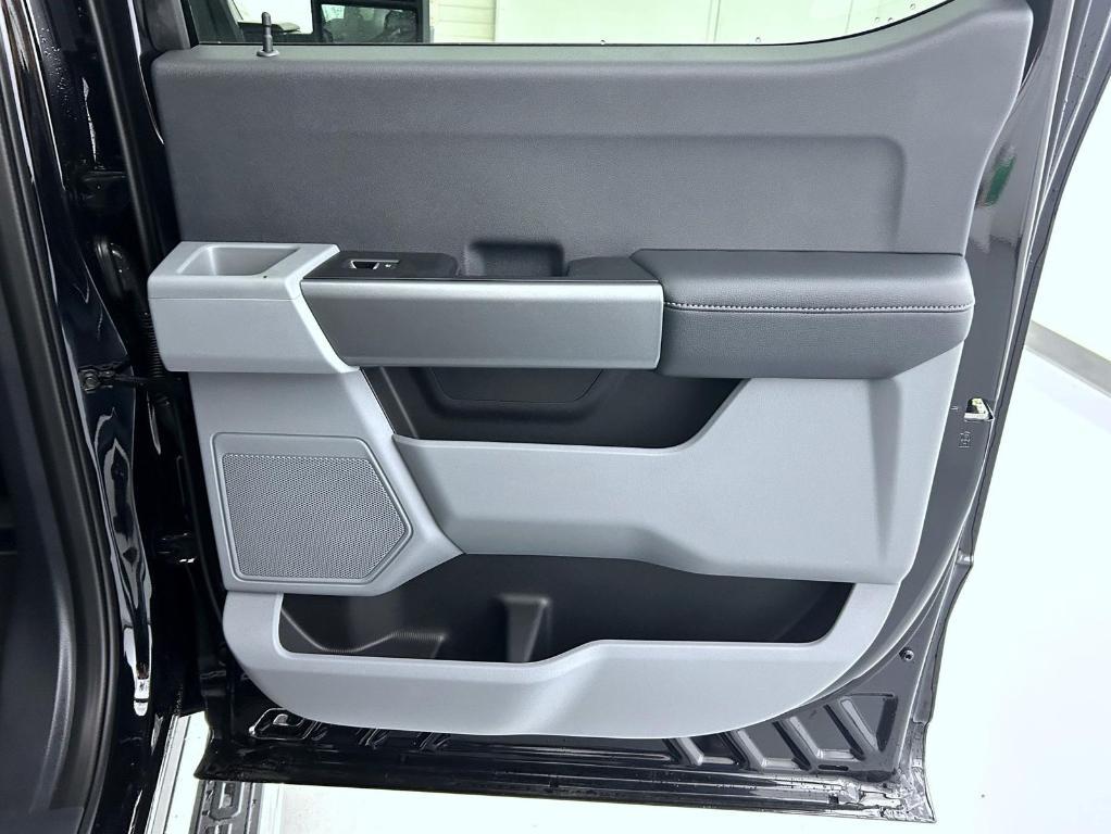 new 2025 Ford F-250 car, priced at $65,119