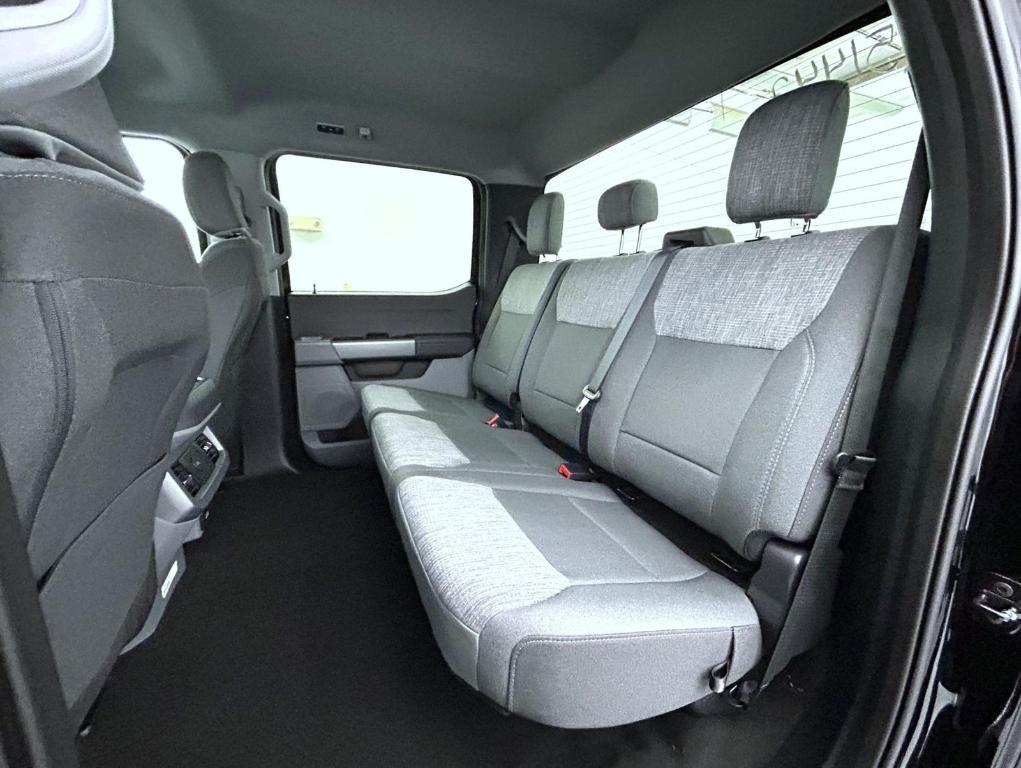 new 2025 Ford F-250 car, priced at $65,119