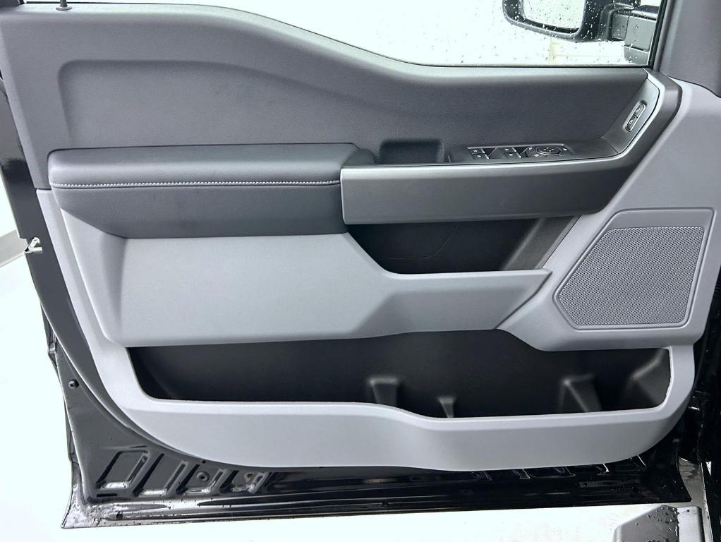 new 2025 Ford F-250 car, priced at $65,119