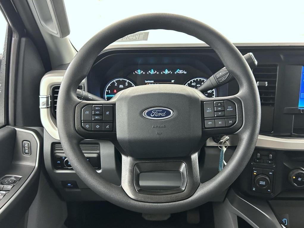 new 2025 Ford F-250 car, priced at $65,119