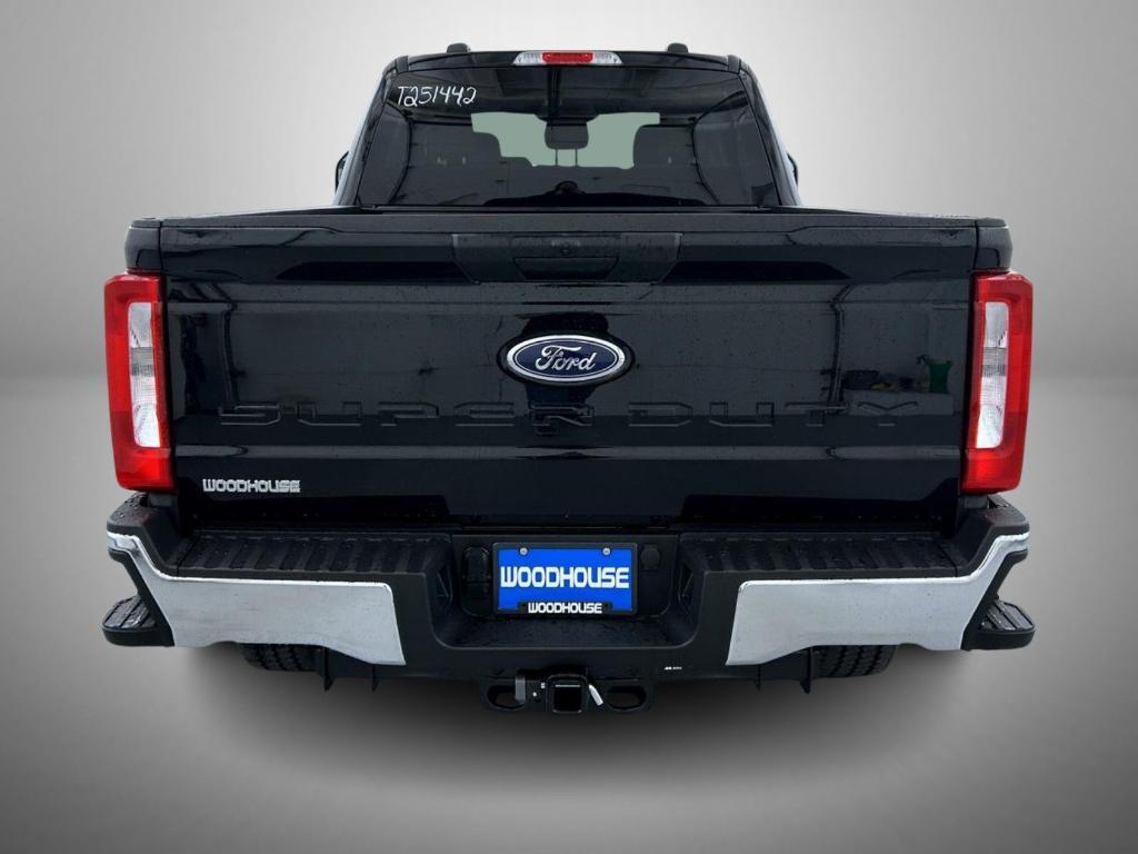 new 2025 Ford F-250 car, priced at $65,119