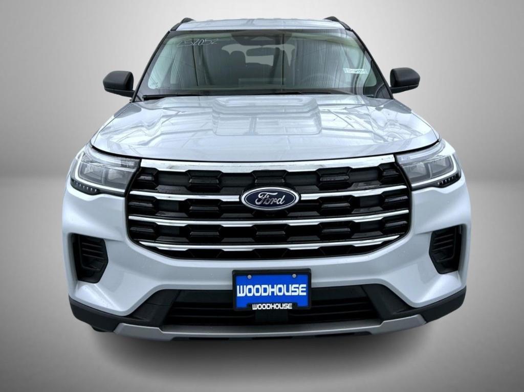 new 2025 Ford Explorer car, priced at $41,366