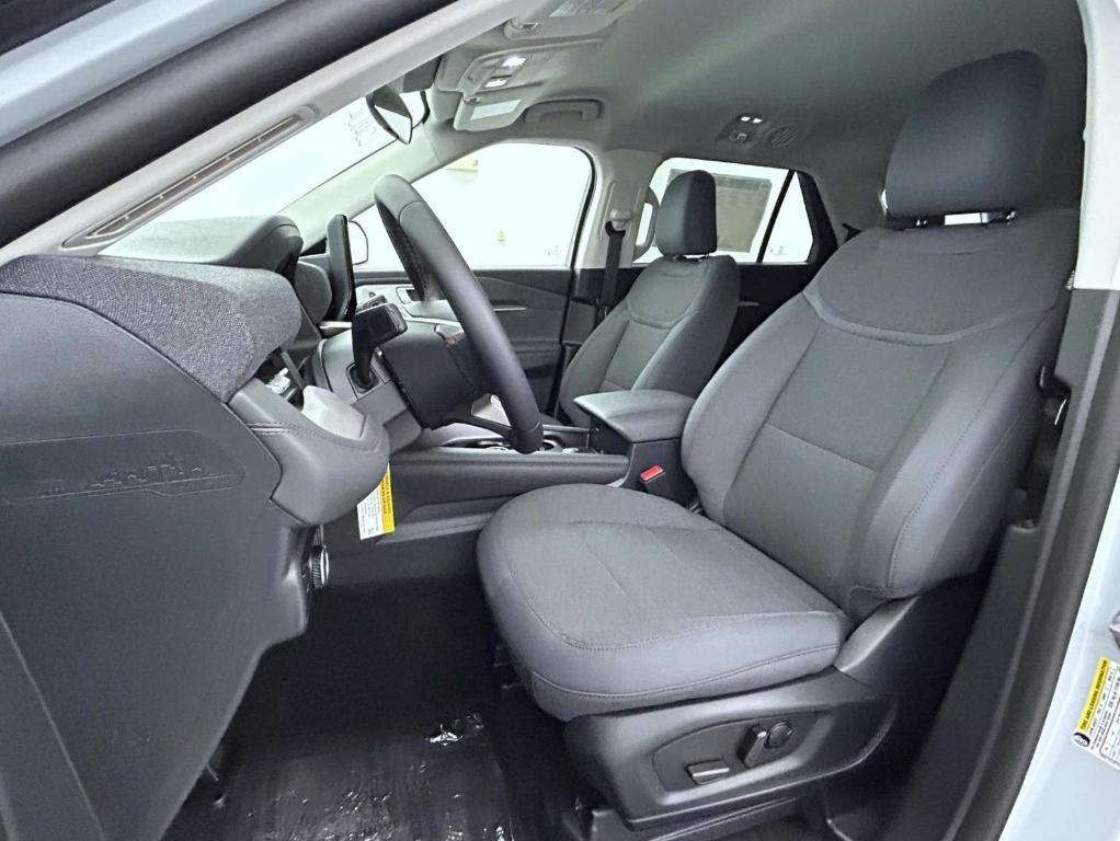 new 2025 Ford Explorer car, priced at $41,366