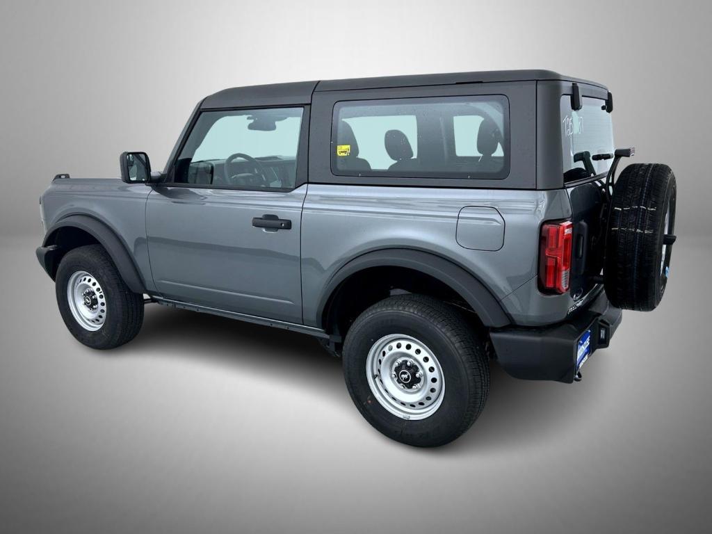 new 2025 Ford Bronco car, priced at $38,657