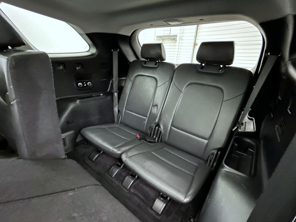 used 2018 Hyundai Santa Fe car, priced at $15,588
