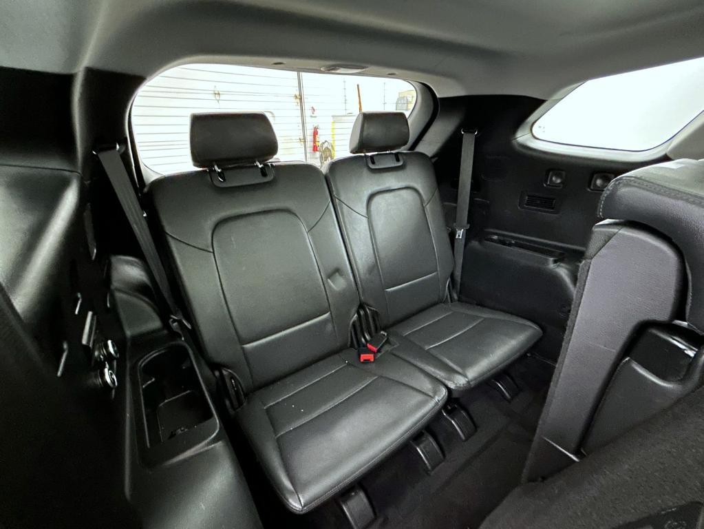 used 2018 Hyundai Santa Fe car, priced at $15,588