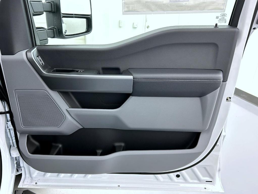 new 2025 Ford F-250 car, priced at $64,819