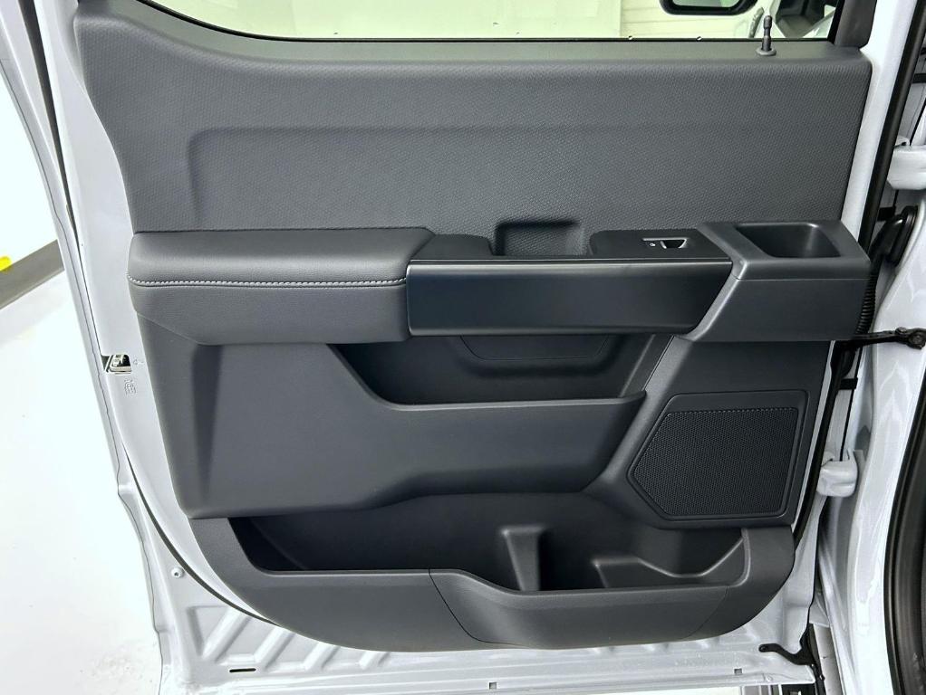 new 2025 Ford F-150 car, priced at $49,924