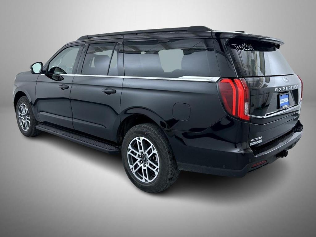 new 2025 Ford Expedition Max car, priced at $73,755