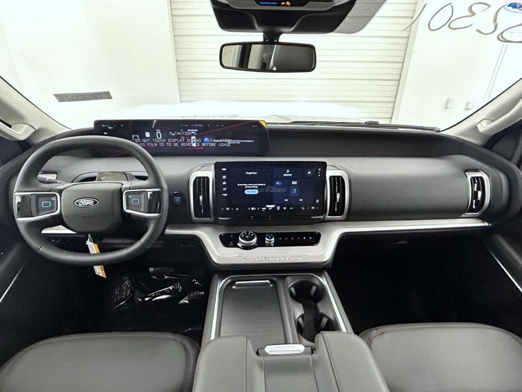 new 2025 Ford Expedition Max car, priced at $73,755