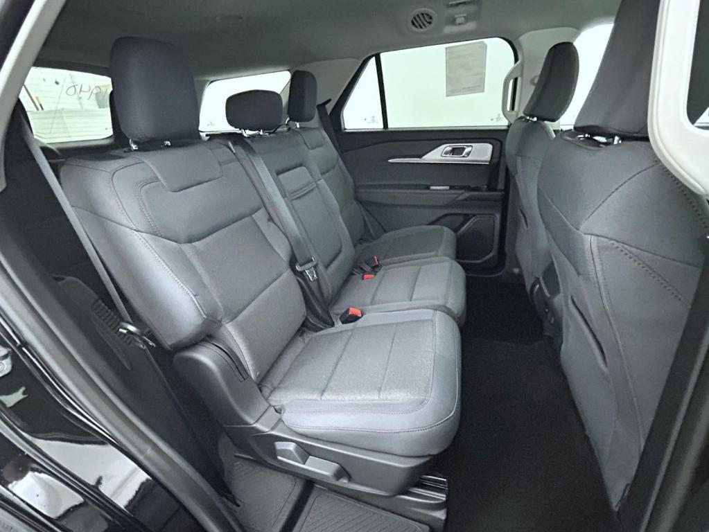 new 2025 Ford Explorer car, priced at $39,366