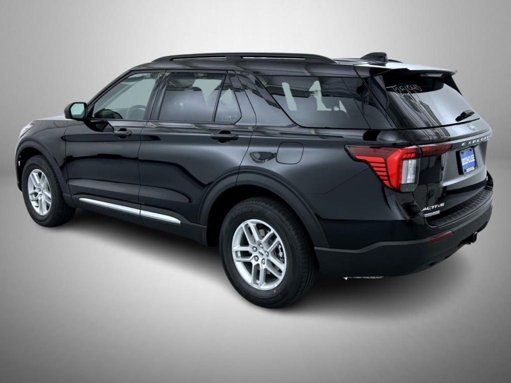 new 2025 Ford Explorer car, priced at $39,366