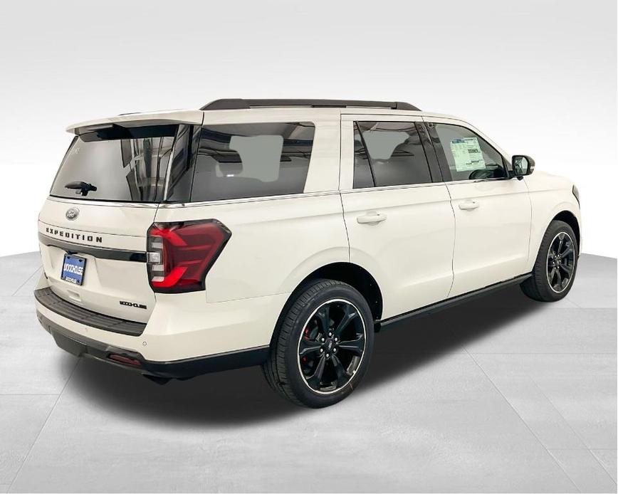 new 2024 Ford Expedition car, priced at $81,219