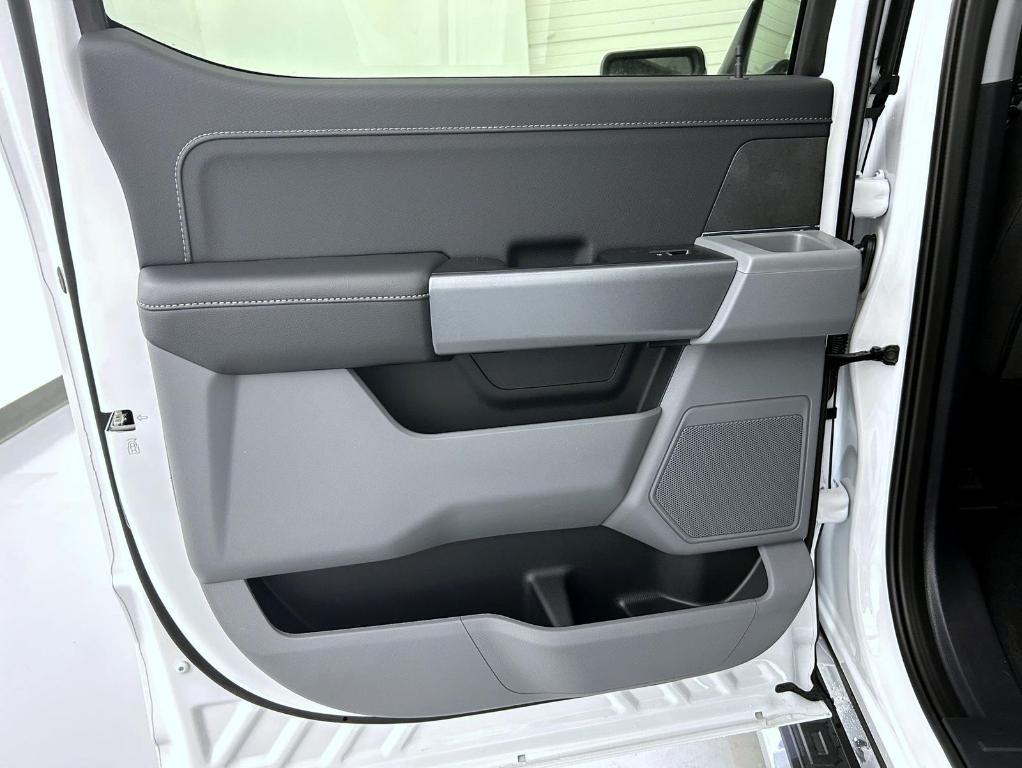 new 2025 Ford F-150 car, priced at $53,927