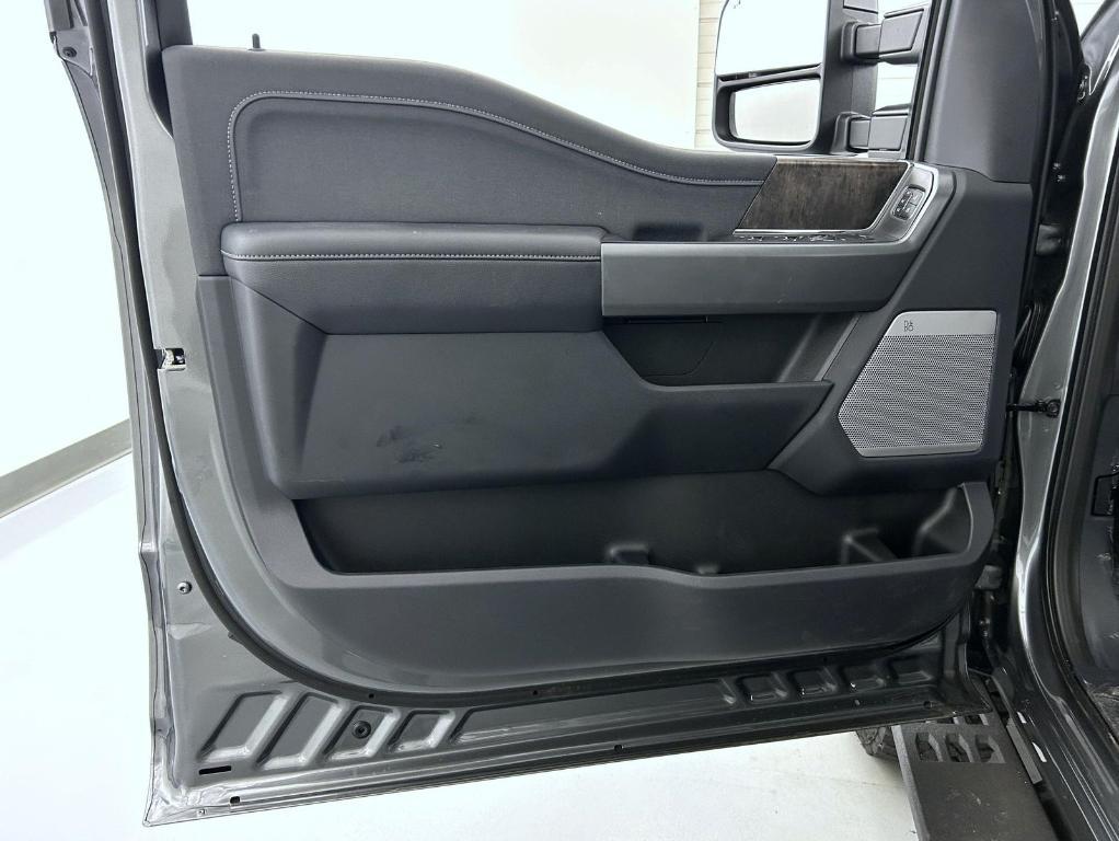 new 2025 Ford F-250 car, priced at $82,549