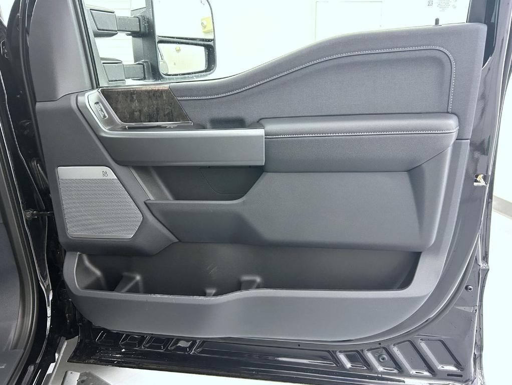 new 2025 Ford F-350 car, priced at $77,824