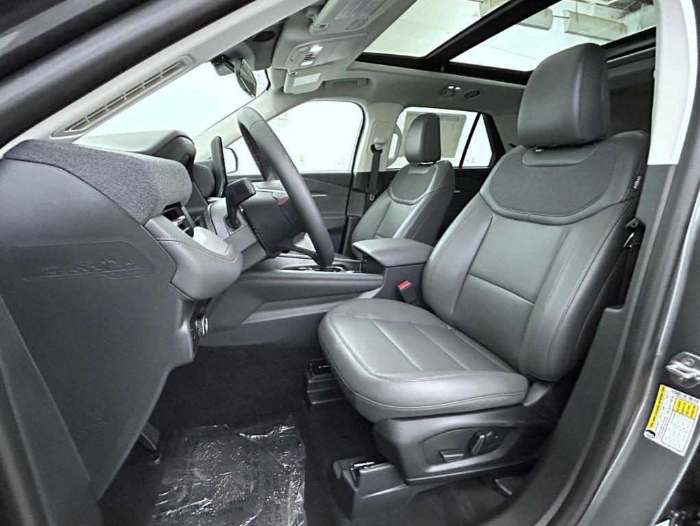 new 2025 Ford Explorer car, priced at $47,577