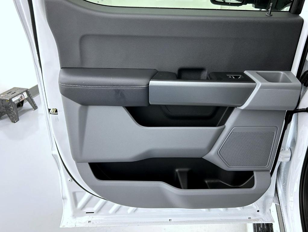 new 2025 Ford F-250 car, priced at $64,819
