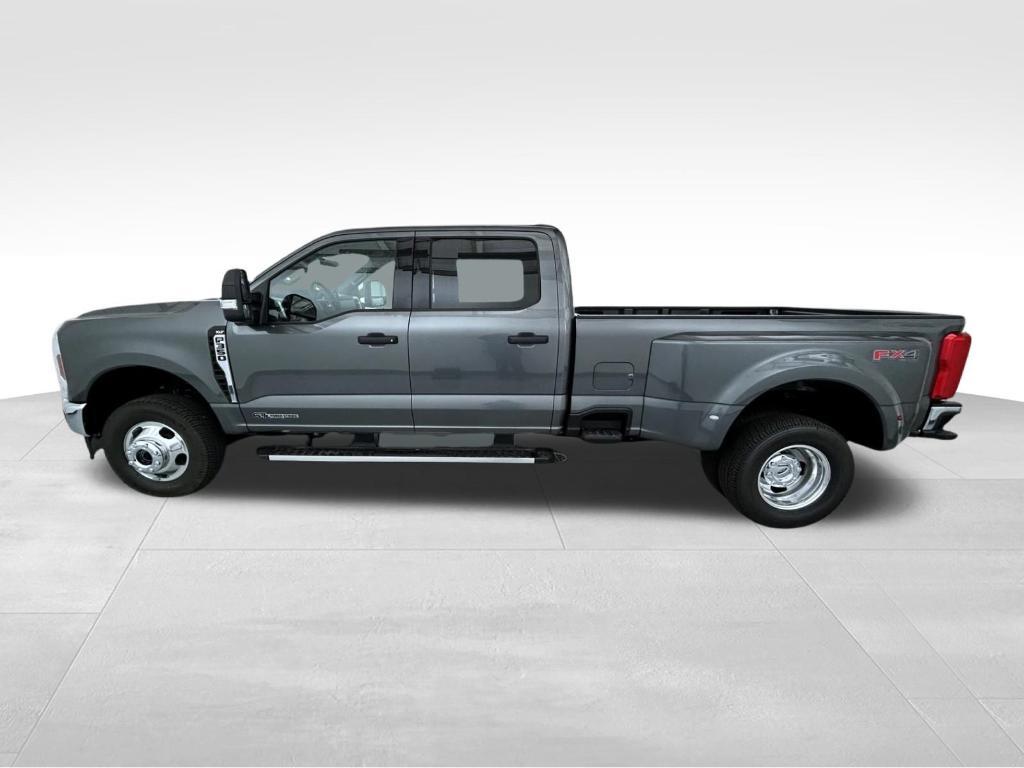 new 2025 Ford F-350 car, priced at $69,224