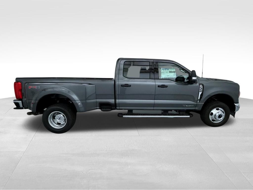 new 2025 Ford F-350 car, priced at $69,224