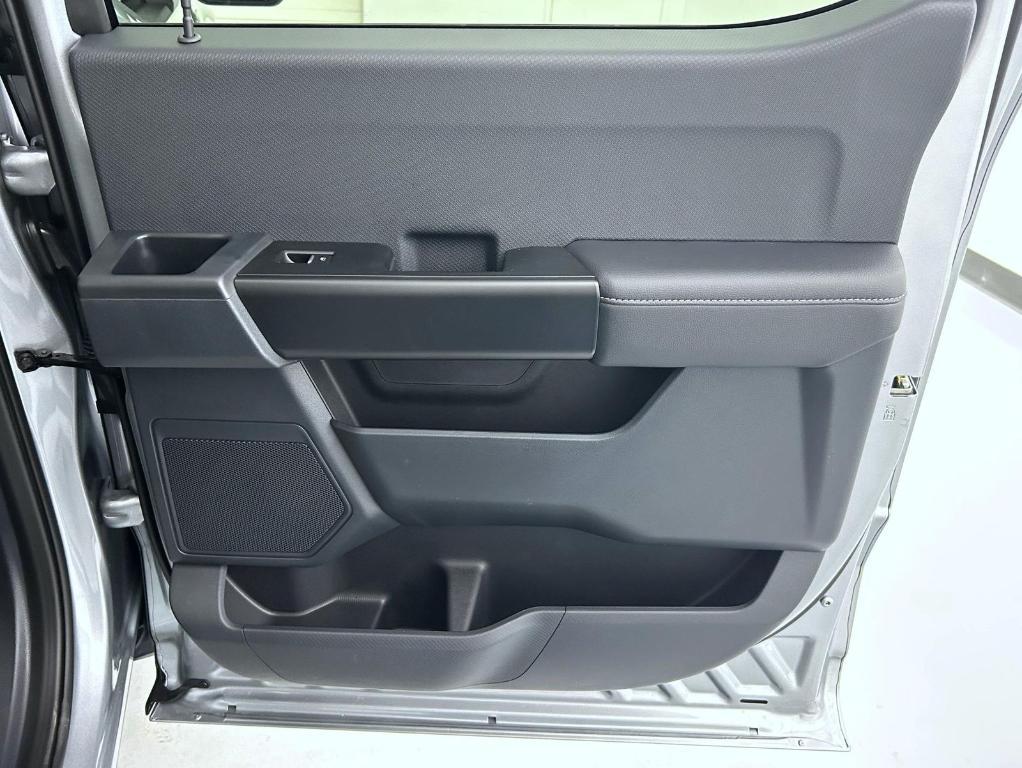 new 2025 Ford F-150 car, priced at $45,273