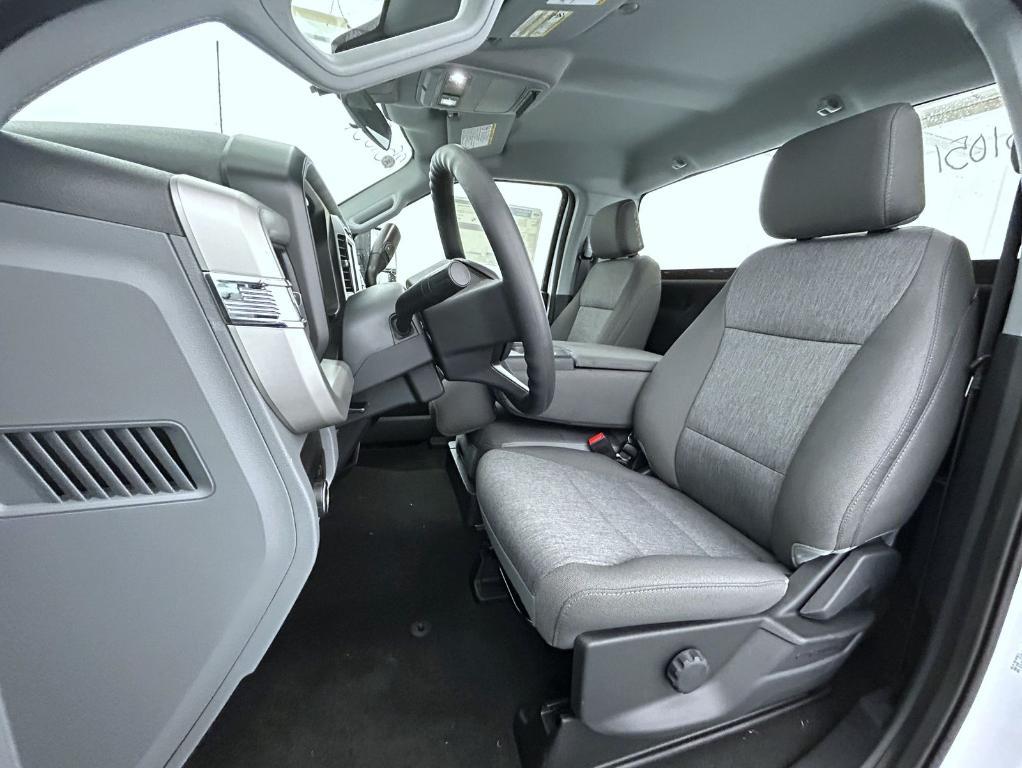 new 2025 Ford F-350 car, priced at $52,684