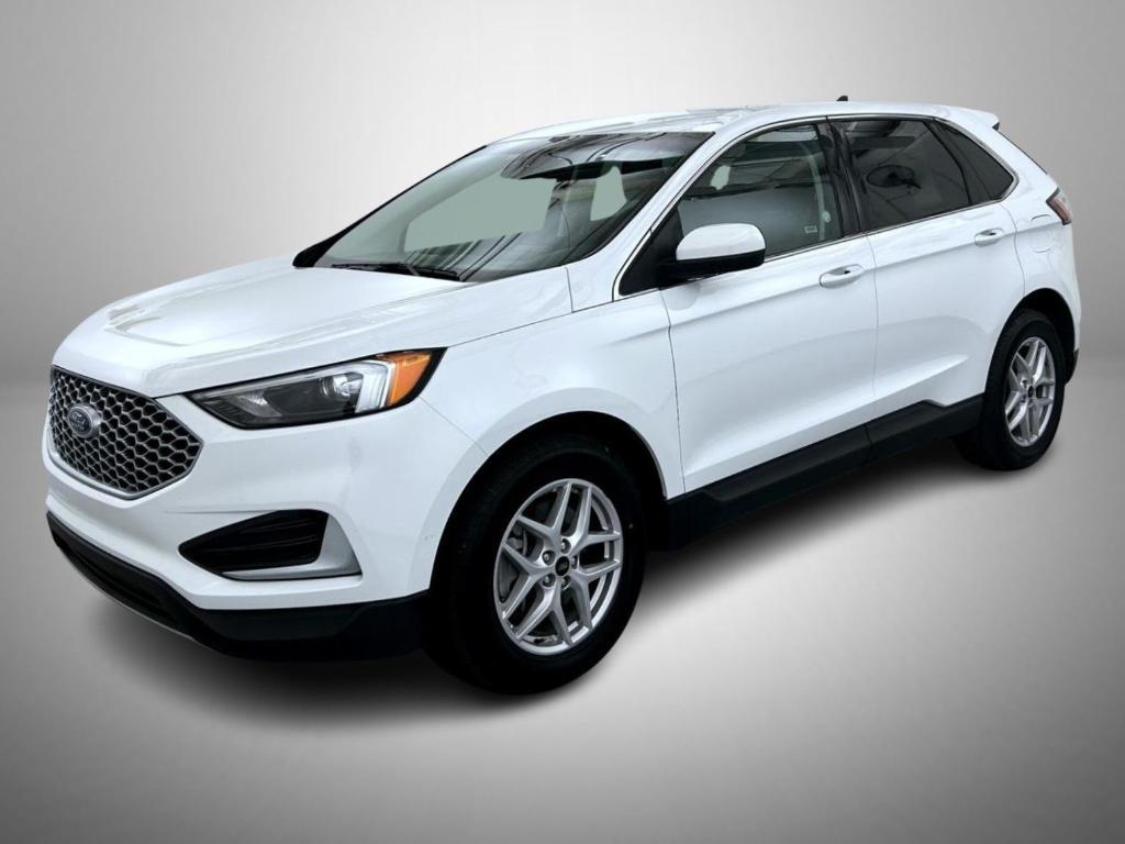 used 2024 Ford Edge car, priced at $26,442