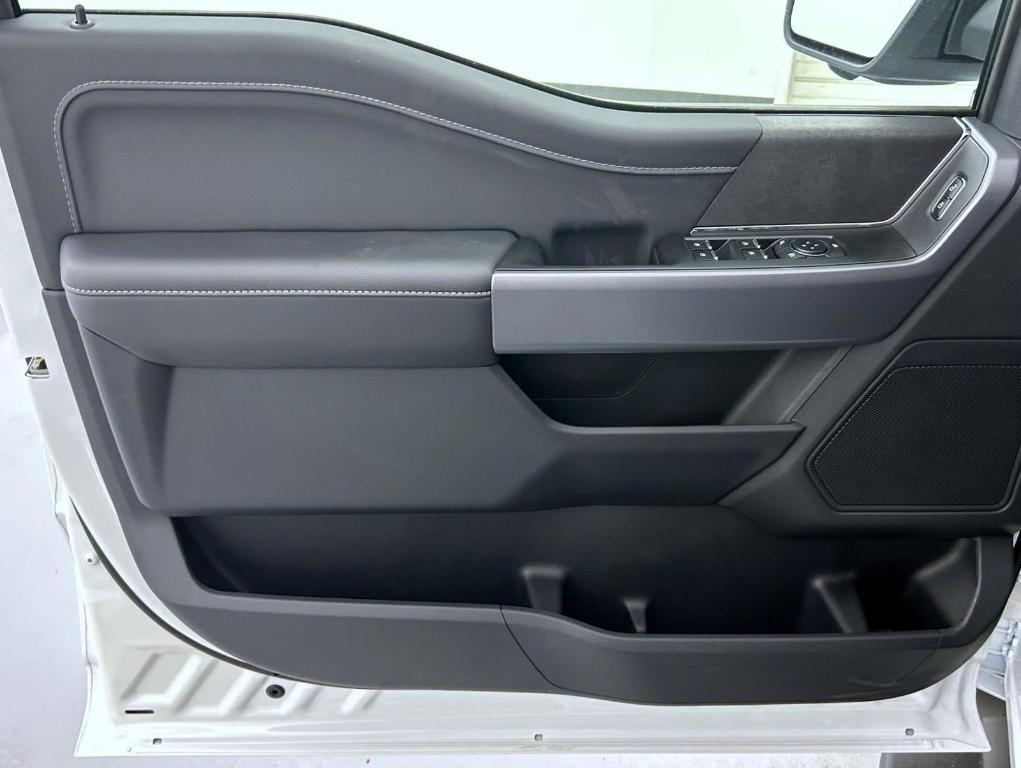 new 2025 Ford F-150 car, priced at $53,294