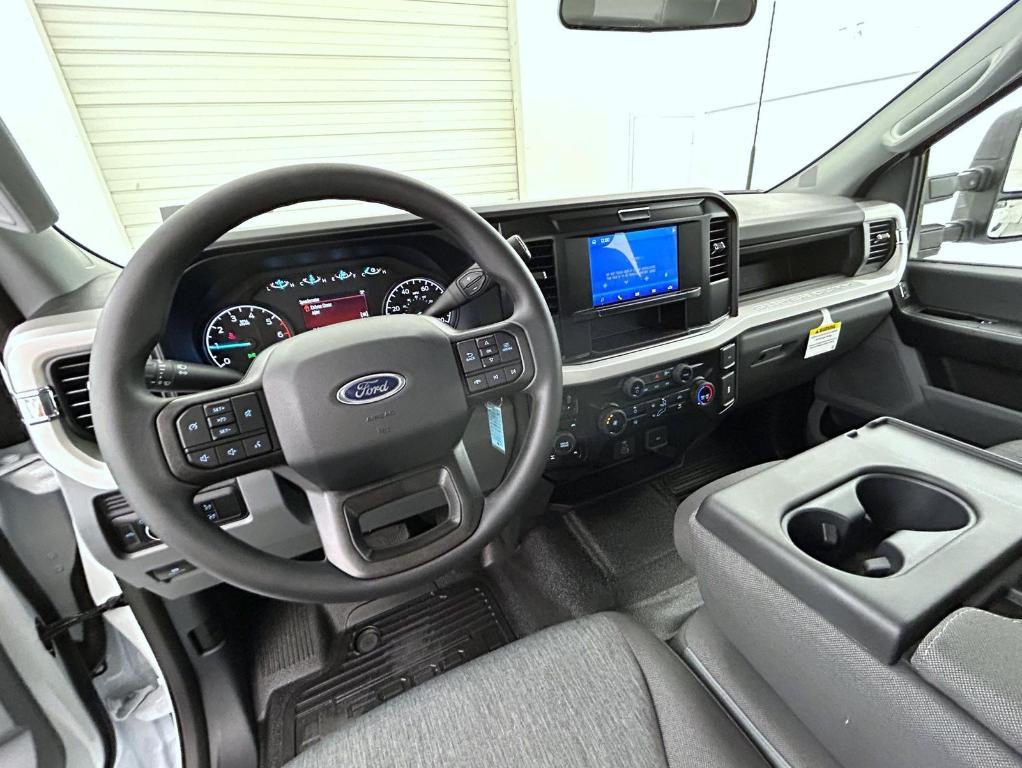 new 2025 Ford F-350 car, priced at $49,944