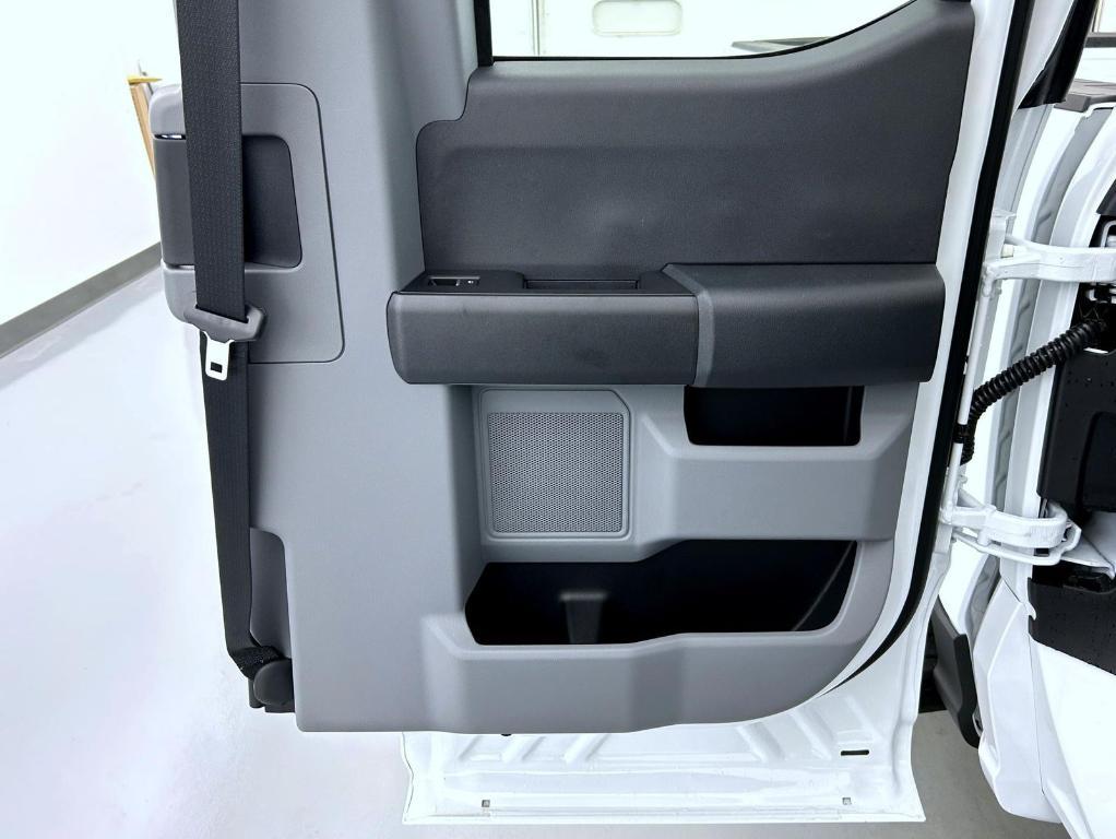 new 2025 Ford F-350 car, priced at $49,944