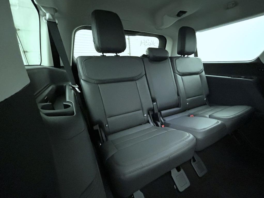 new 2025 Ford Expedition Max car, priced at $71,142