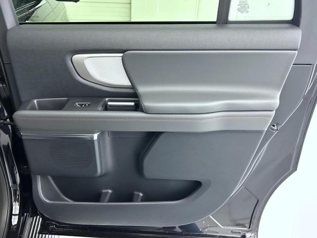 new 2025 Ford Expedition Max car, priced at $71,142