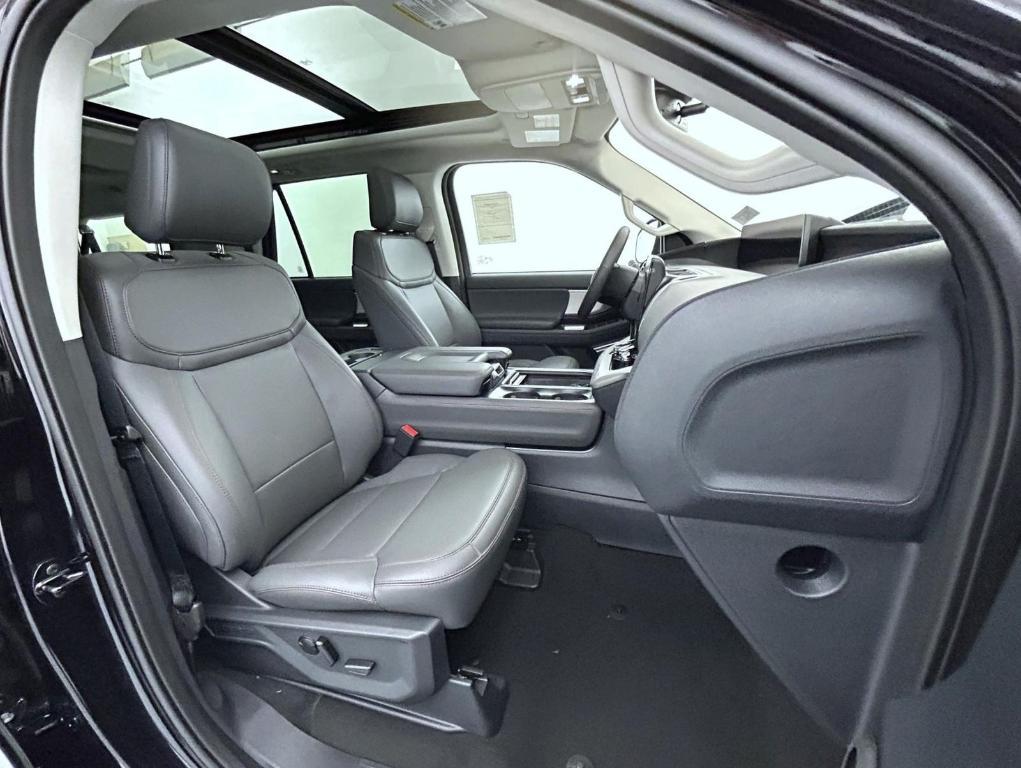 new 2025 Ford Expedition Max car, priced at $71,142