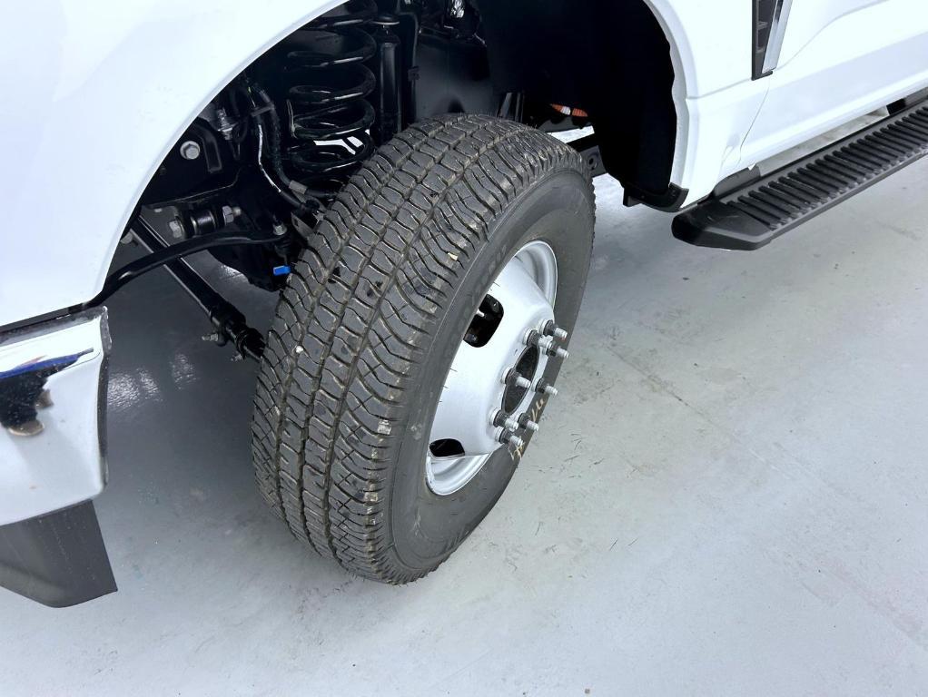 new 2026 Ford F-350 car, priced at $57,722