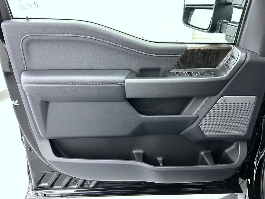 new 2025 Ford F-350 car, priced at $90,154