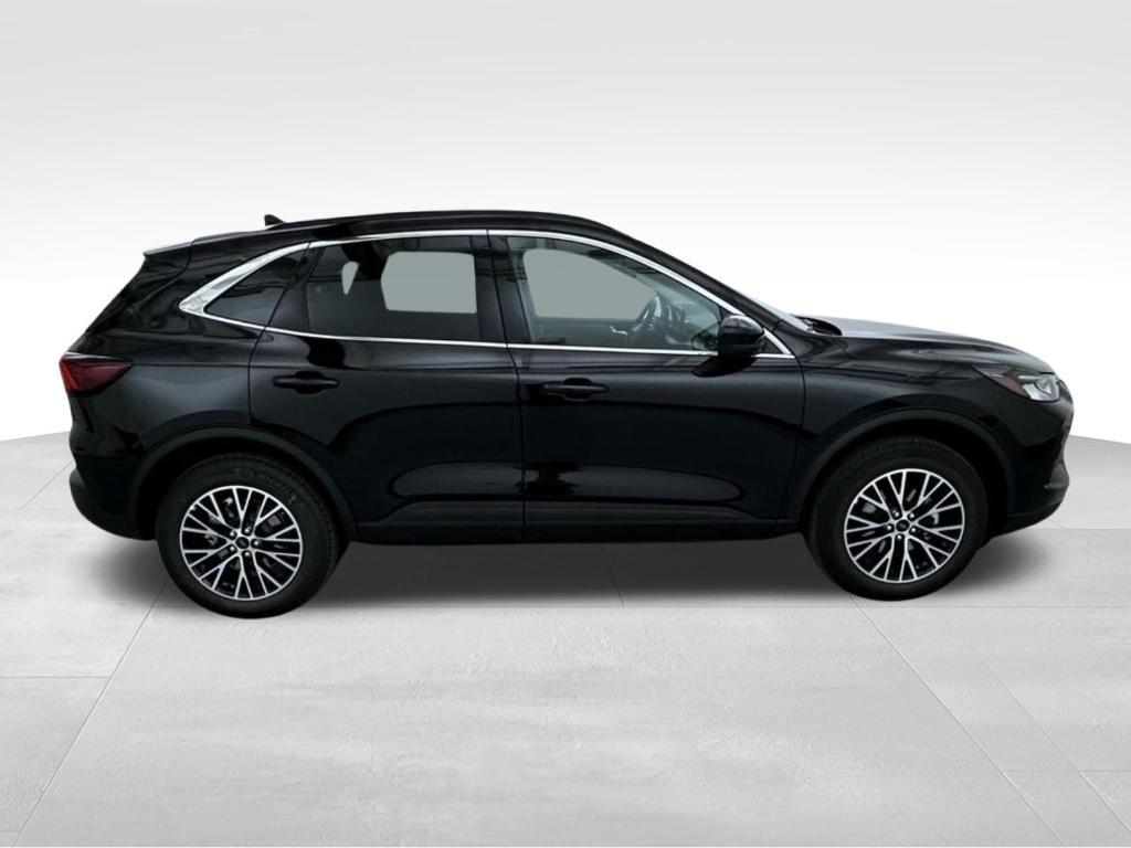 new 2025 Ford Escape car, priced at $31,552