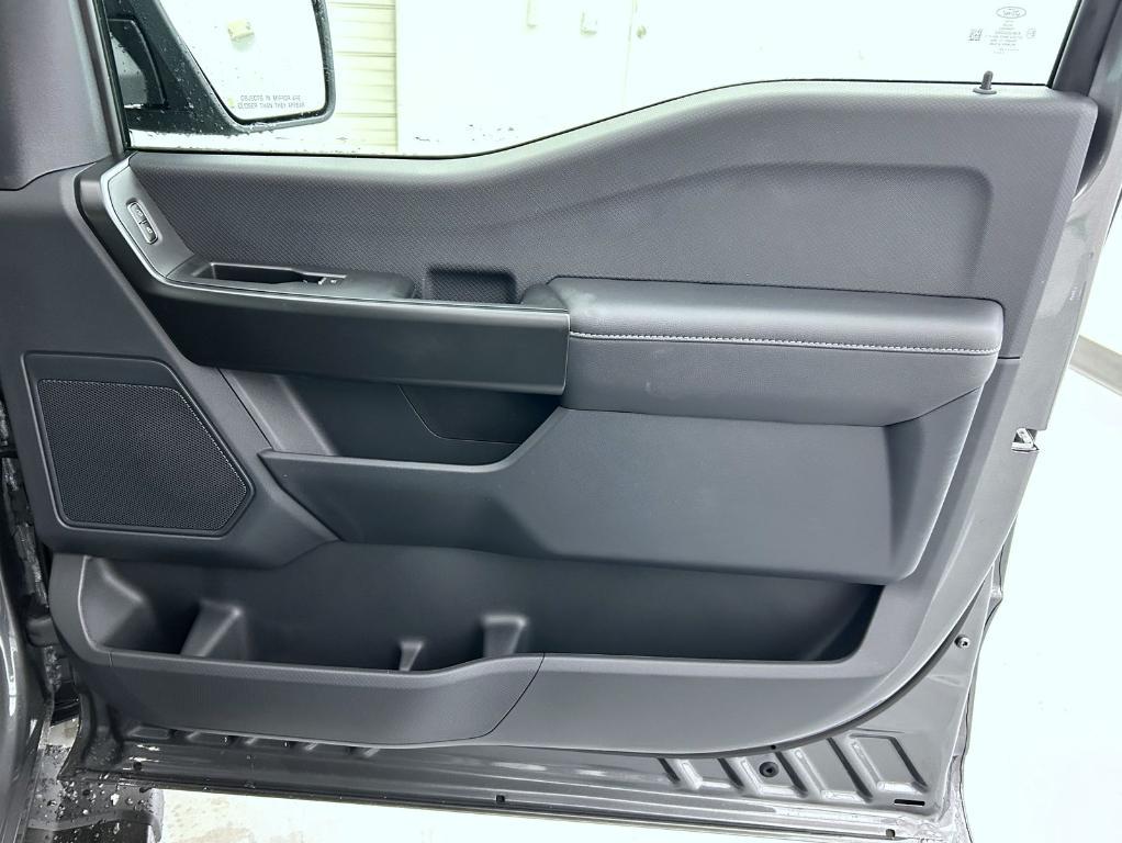 new 2025 Ford F-150 car, priced at $48,595
