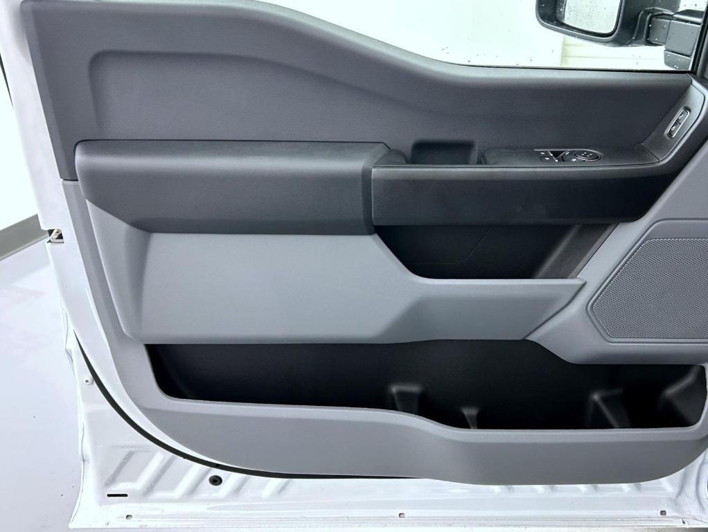 new 2025 Ford F-350 car, priced at $57,774